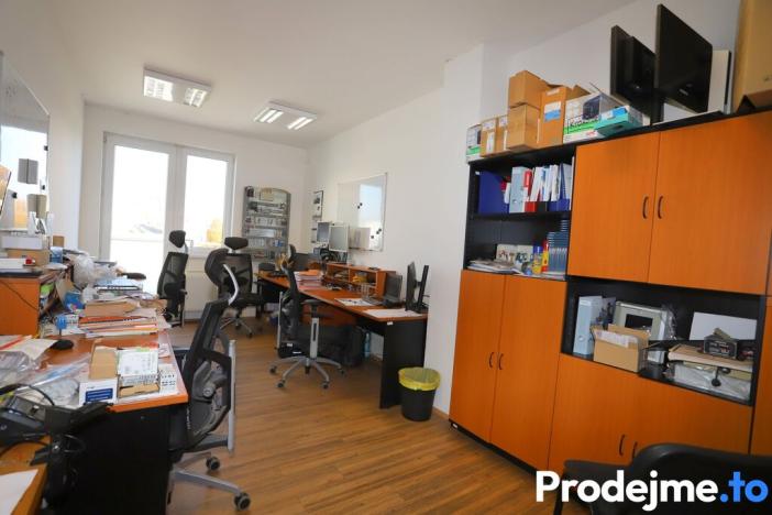 Pronájem kanceláře, Brno - Slatina, Šmahova, 87 m2