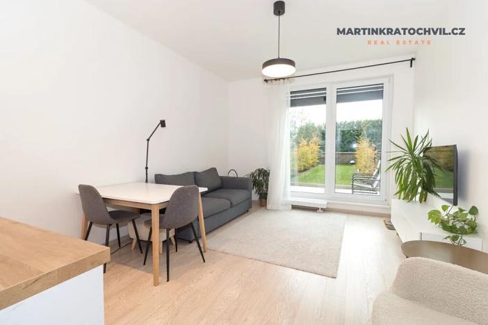 Pronájem bytu 1+kk, Praha - Strašnice, Počernická, 29 m2