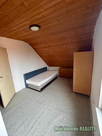 Pronájem bytu 1+kk, Praha - Horní Počernice, Ve žlíbku, 17 m2