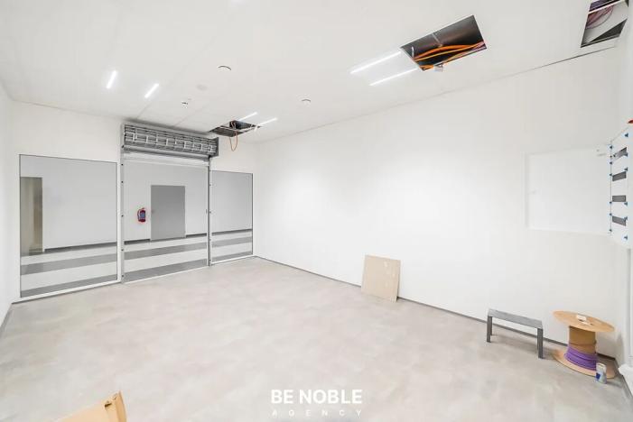 Pronájem obchodního prostoru, Benešov, Vnoučkova, 23 m2