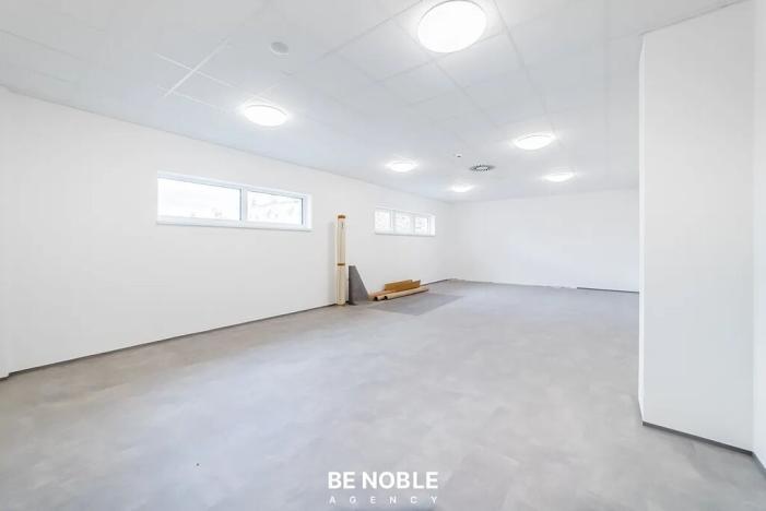 Pronájem obchodního prostoru, Benešov, Vnoučkova, 186 m2