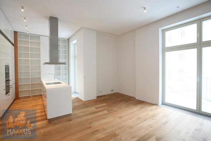 Pronájem bytu 2+kk, Praha - Vinohrady, Laubova, 89 m2