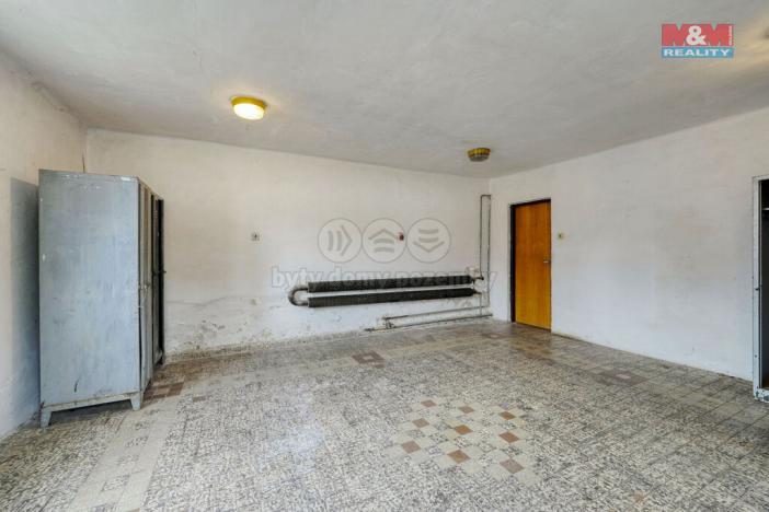 Prodej výrobních prostor, Chodová Planá, Kyjovská, 1564 m2