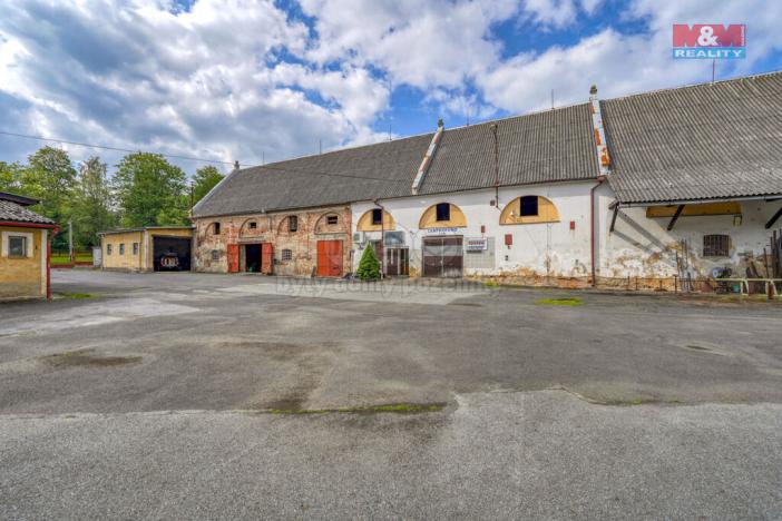 Prodej výrobních prostor, Chodová Planá, Kyjovská, 1564 m2