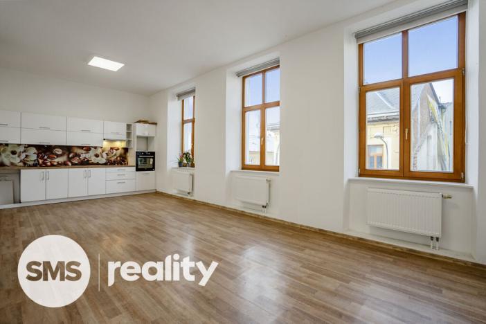 Pronájem bytu 3+kk, Opava - Město, Nákladní, 81 m2