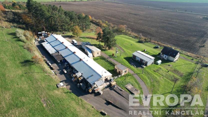 Prodej výrobních prostor, Libčeves, okres louny, 1700 m2