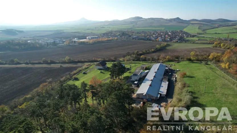 Prodej výrobních prostor, Libčeves, okres louny, 1700 m2