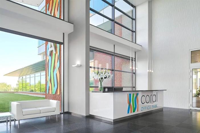 Pronájem kanceláře, Praha - Stodůlky, Bucharova, 1163 m2