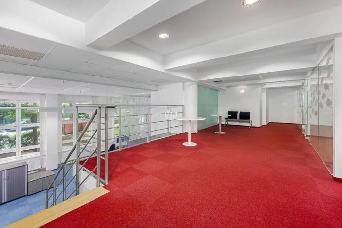 Pronájem kanceláře, Praha - Veleslavín, Na okraji, 240 m2