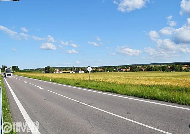 Prodej komerčního pozemku, Holice, 8945 m2