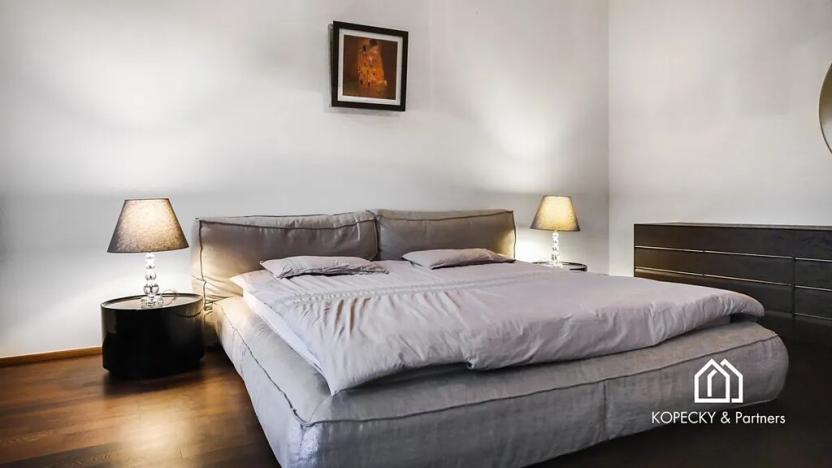 Prodej atypického bytu, Praha - Smíchov, Křížová, 428 m2