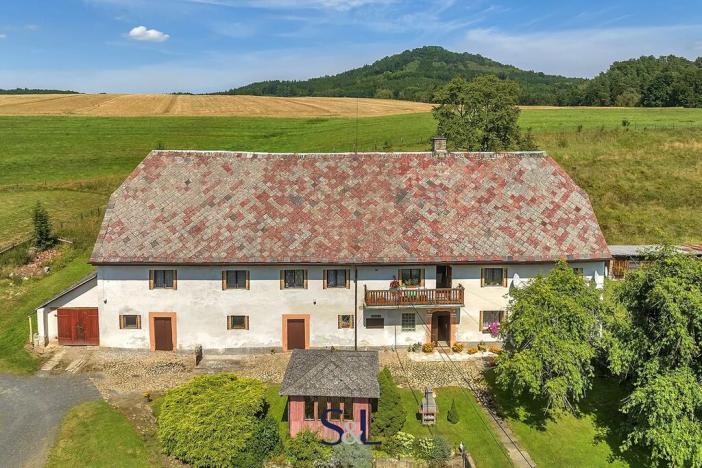 Prodej rodinného domu, Velenice, 350 m2