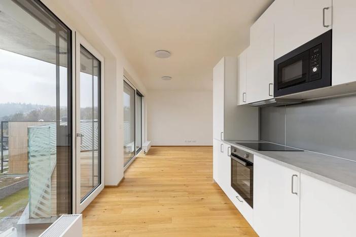 Pronájem bytu 2+kk, Praha - Smíchov, Podbělohorská, 57 m2