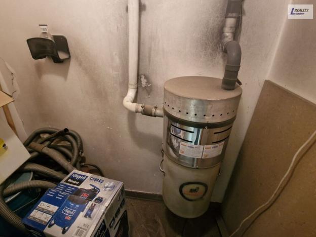 Pronájem obchodního prostoru, Praha - Háje, Hviezdoslavova, 661 m2