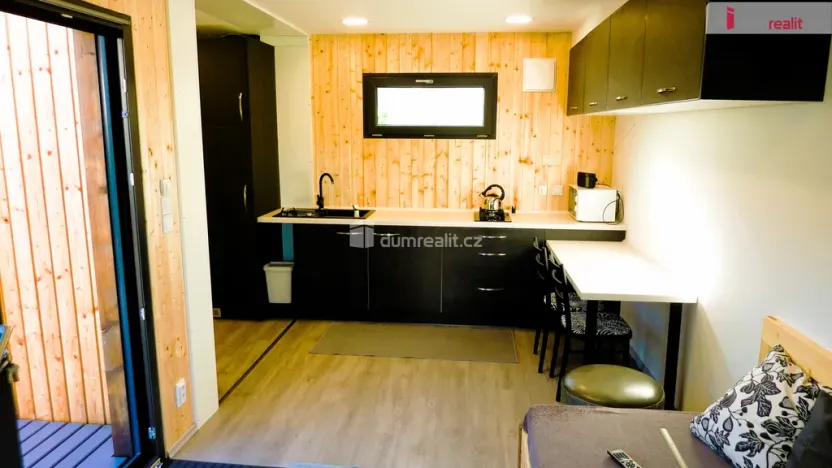 Prodej garáže, Pernštejnské Jestřabí - Maňová, 36 m2