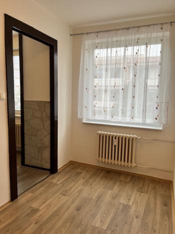 Pronájem bytu 3+1, Pardubice - Trnová, Jiřího Potůčka, 72 m2