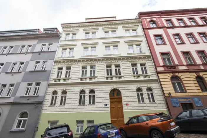 Pronájem bytu 1+kk, Praha - Žižkov, Krásova, 25 m2