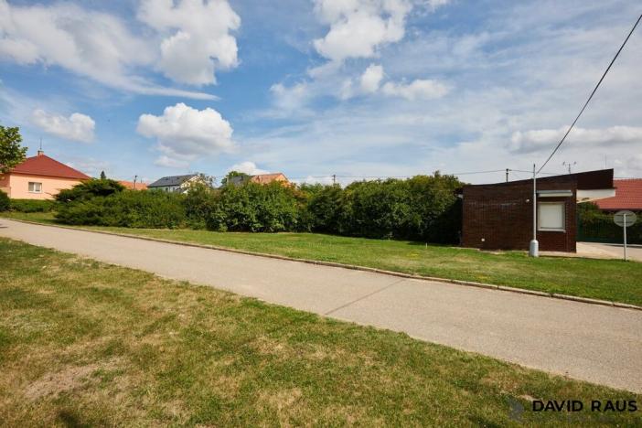 Prodej komerčního pozemku, Troubsko, Zahradní, 1011 m2