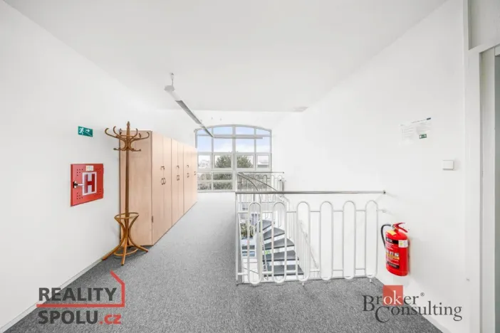 Prodej rodinného domu, Průhonice, U Křížku, 447 m2