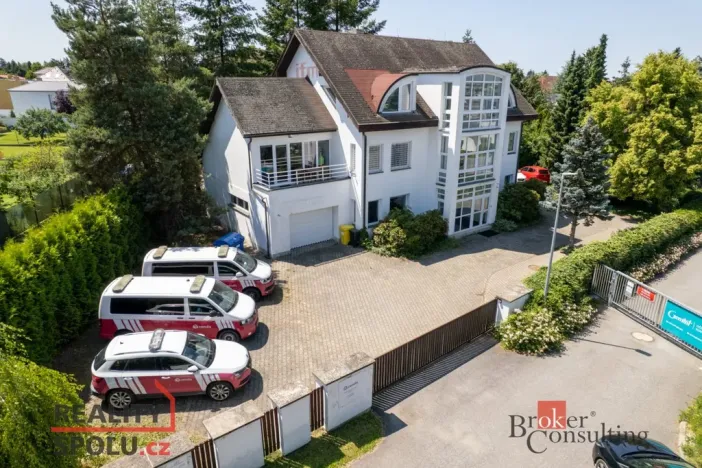 Prodej rodinného domu, Průhonice, U Křížku, 447 m2