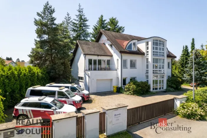 Prodej rodinného domu, Průhonice, U Křížku, 447 m2