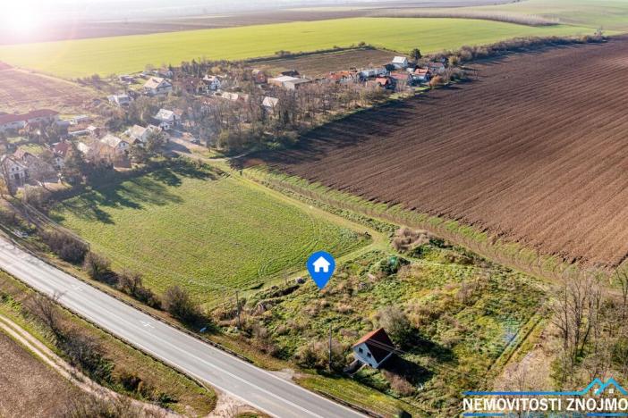 Prodej komerčního pozemku, Vrbovec, 800 m2