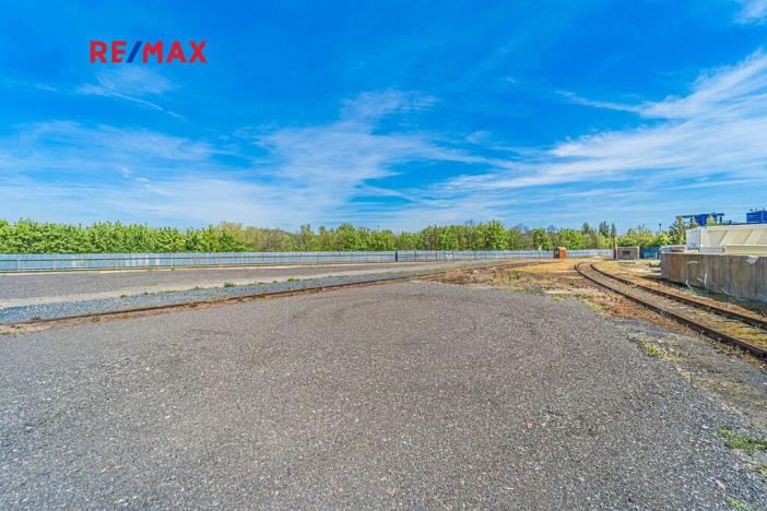 Pronájem skladu, Slaný, Netovická, 4800 m2