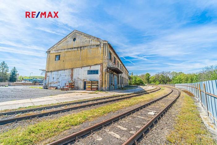 Pronájem skladu, Slaný, Netovická, 1000 m2