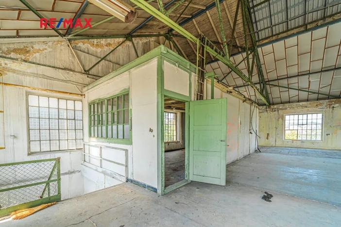 Pronájem skladu, Slaný, Netovická, 2000 m2