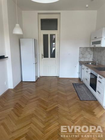 Pronájem bytu 2+kk, Praha - Vinohrady, Polská, 50 m2