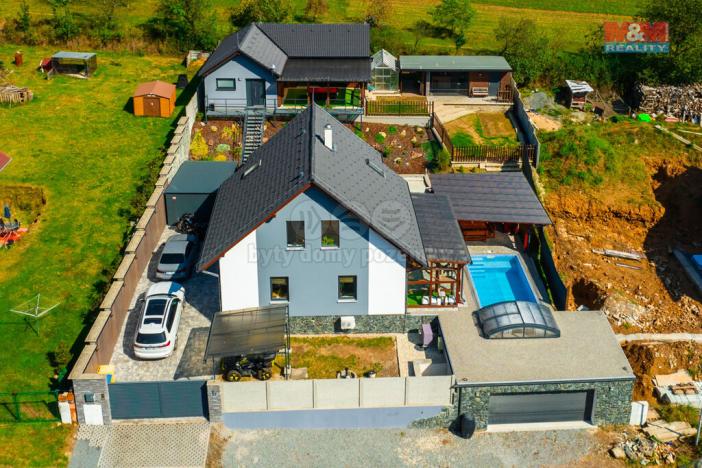 Prodej rodinného domu, Velké Janovice, 295 m2