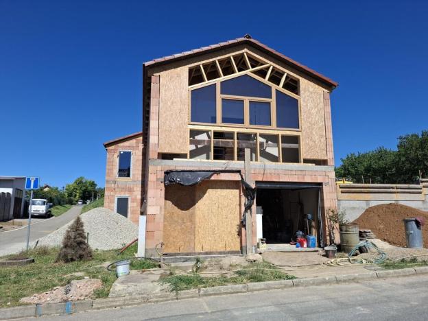 Prodej bytu 3+kk, Holubice, 81 m2