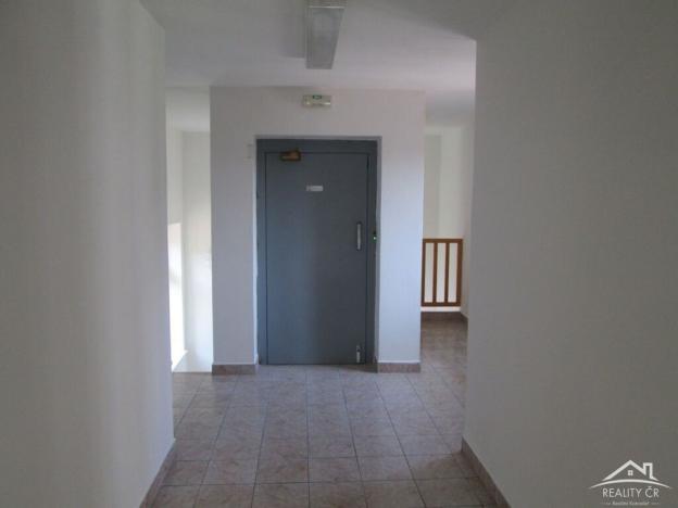 Pronájem kanceláře, Jihlava, 185 m2