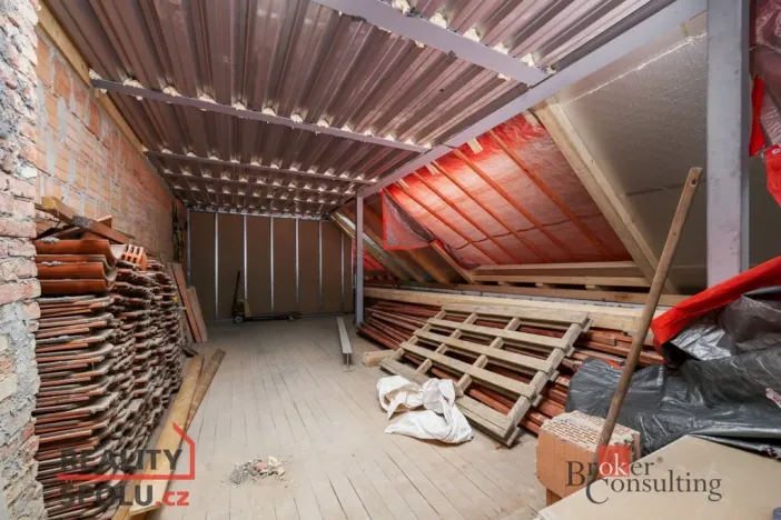 Prodej bytu 2+kk, Praha - Libeň, Heydukova, 52 m2