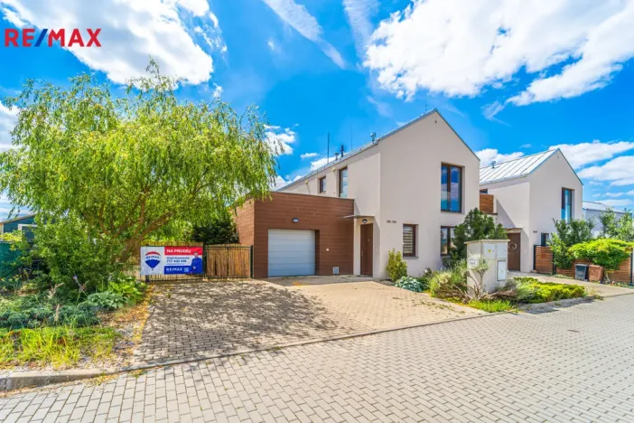 Prodej rodinného domu, Praha - Cholupice, Lhenická, 152 m2