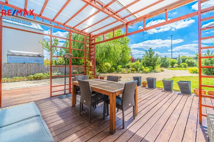 Prodej rodinného domu, Praha - Cholupice, Lhenická, 152 m2