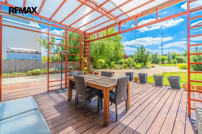 Prodej rodinného domu, Praha - Cholupice, Lhenická, 152 m2