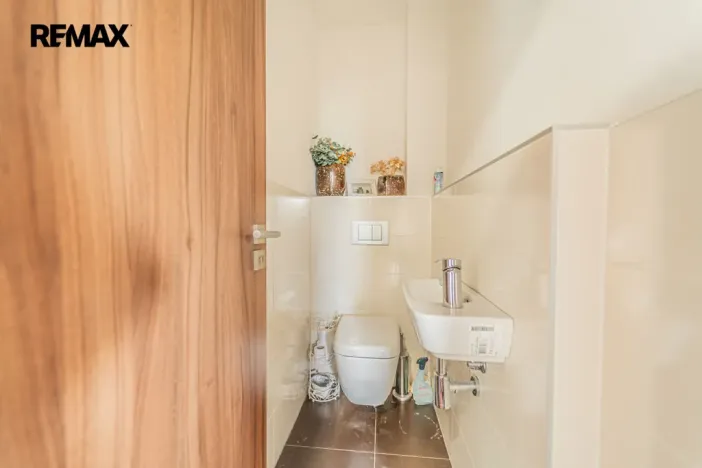 Prodej rodinného domu, Praha - Cholupice, Lhenická, 152 m2