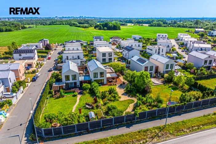 Prodej rodinného domu, Praha - Cholupice, Lhenická, 152 m2