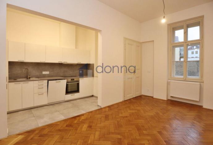 Pronájem bytu 2+kk, Praha - Vinohrady, Rumunská, 60 m2