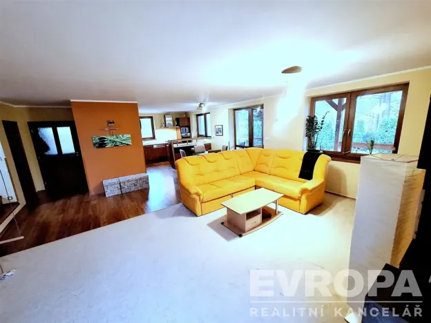 Prodej rodinného domu, Kunětice, 152 m2