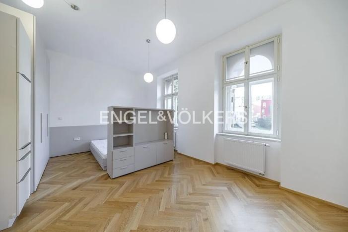 Pronájem bytu 1+kk, Praha - Žižkov, Seifertova, 32 m2