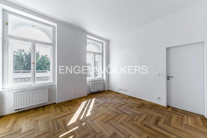 Pronájem bytu 2+kk, Praha - Nové Město, Vyšehradská, 39 m2