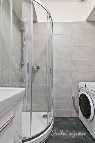 Pronájem bytu 1+kk, Brno - Královo Pole, Slovinská, 37 m2