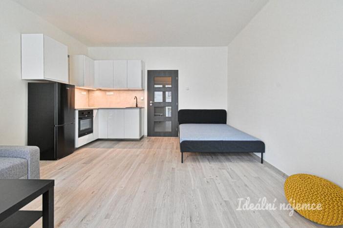 Pronájem bytu 1+kk, Brno - Královo Pole, Slovinská, 37 m2