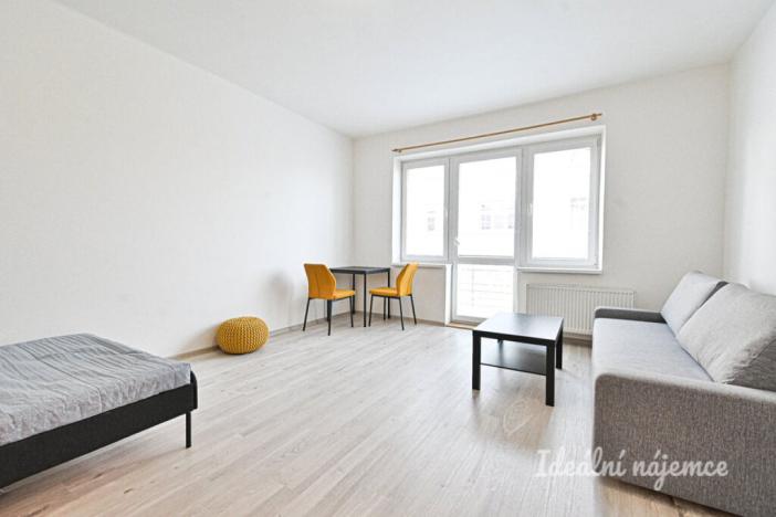 Pronájem bytu 1+kk, Brno - Královo Pole, Slovinská, 37 m2