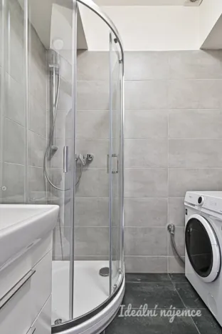 Pronájem bytu 1+kk, Brno - Královo Pole, Slovinská, 37 m2