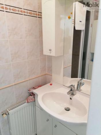 Prodej obchodního prostoru, Bílina - Chudeřice, Náměstí, 400 m2