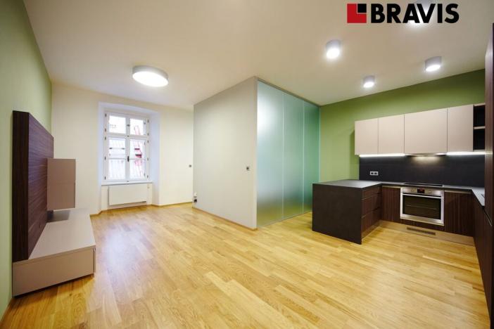 Pronájem bytu 2+kk, Brno, Jakubská, 65 m2