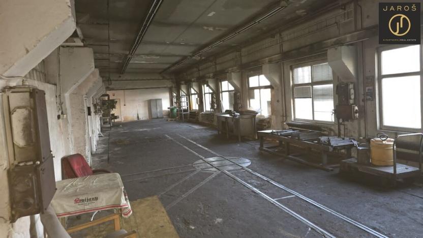 Pronájem výrobních prostor, Vroutek, Vidhostická, 1082 m2